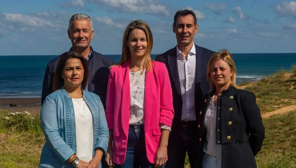 Representantes de la Junta Vecinal de Renedo, en Piélagos.