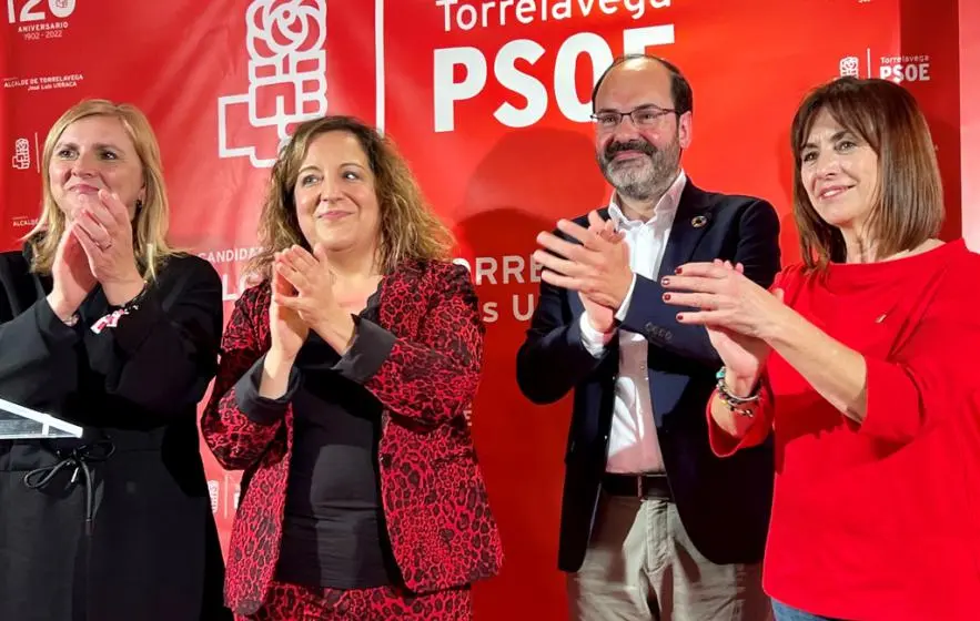 Acto de campaña en Torrelavega.