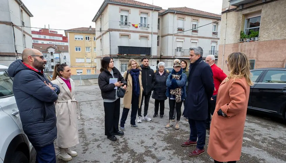 Visita al Barrio Obrero de Santander.