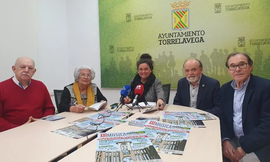 Presentación de las Jornadas de Corales Religiosas en Torrelavega.