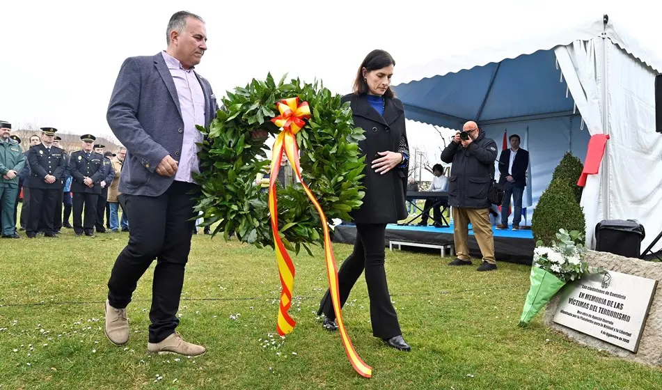 Acto de homenaje a las víctimas del terrorismo en Santander.