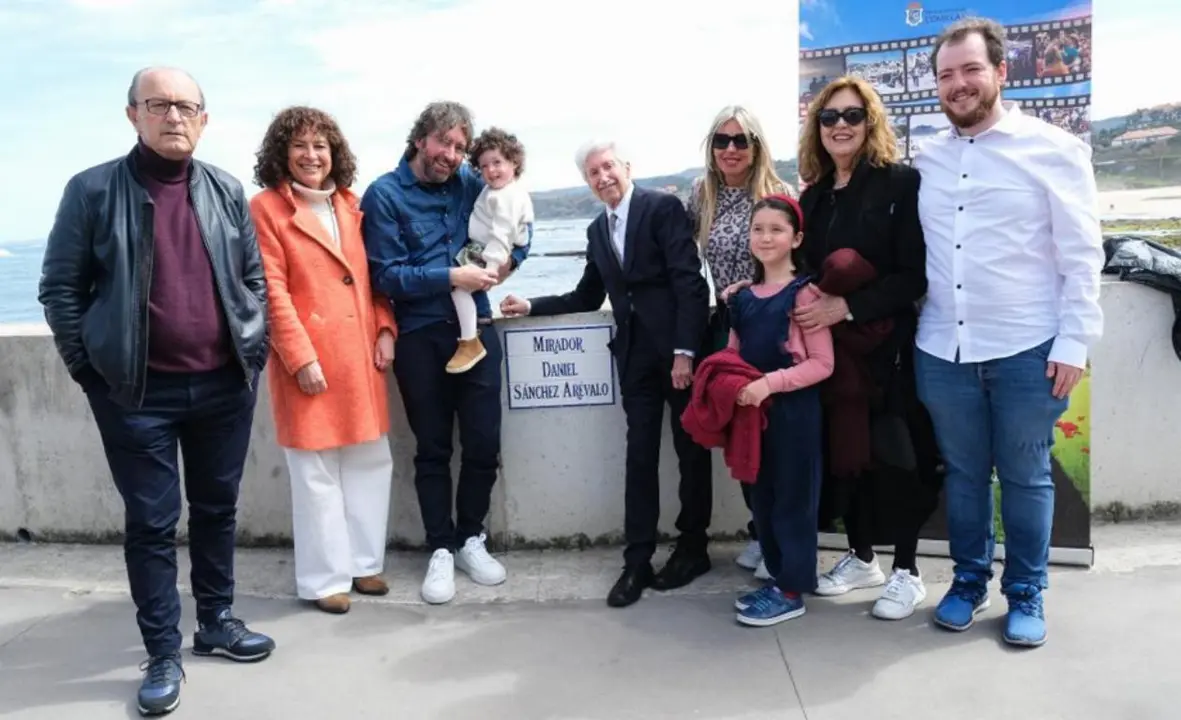 Inauguración del mirador ‘Daniel Sánchez Arévalo’, director del único largometraje filmado íntegramente en la villa marinera.