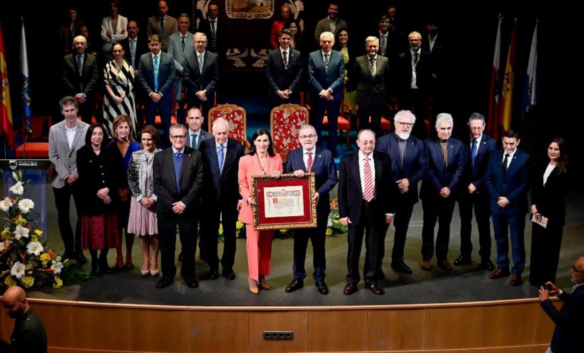 Acto de entrega de la Medalla de oro a la Universidad de Cantabria.