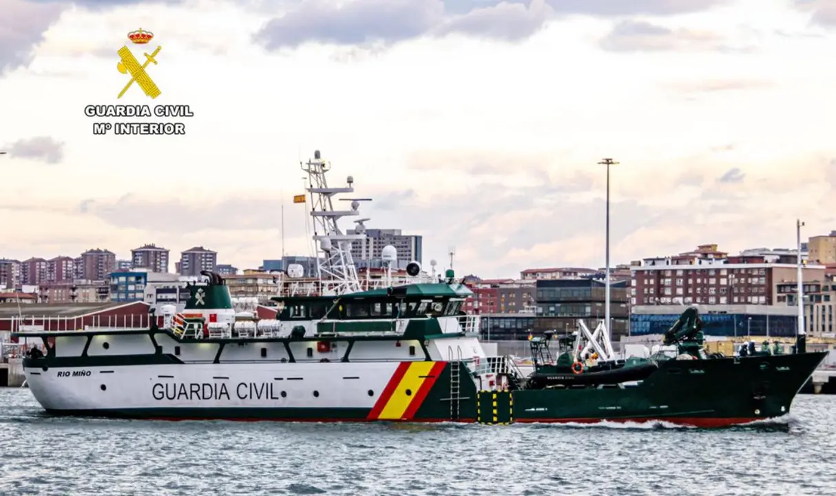 La Guardia Civil participa en la búsqueda del desparecido.