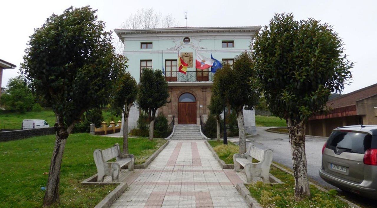 Ayuntamiento de Bárcena Cicero. R.A.