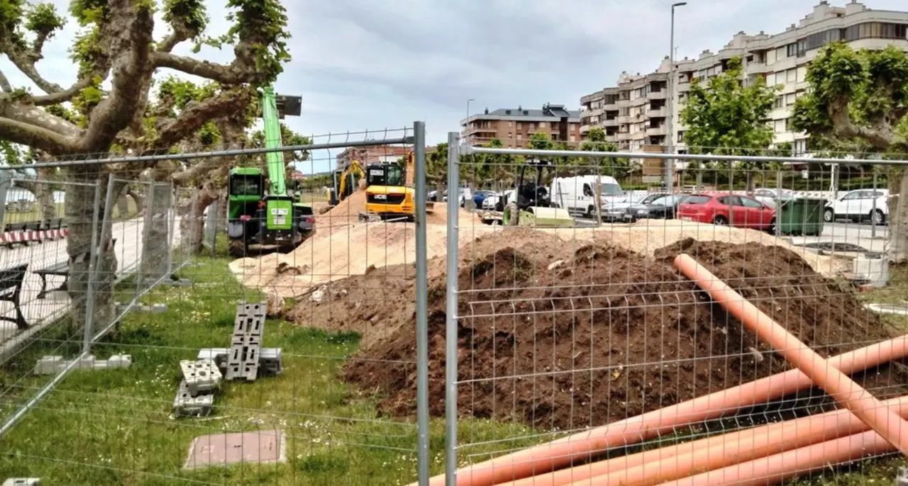 Pista de pump track en el Pasaje, en Santoña. R.A.