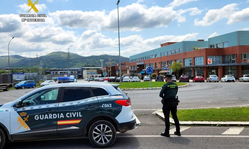 Zona de empresas que han sufrido robos y daños en las instalaciones.