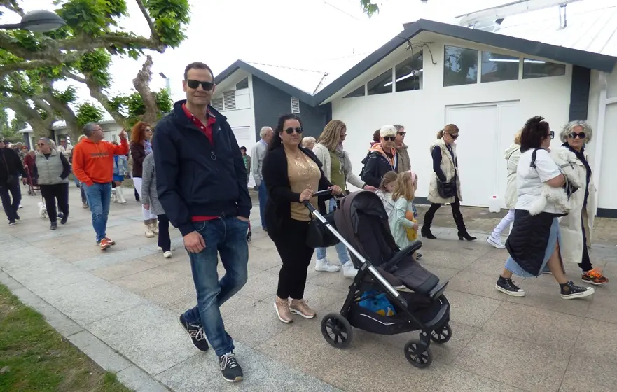Integrantes de Santoñeses en la manifestación. R.A.