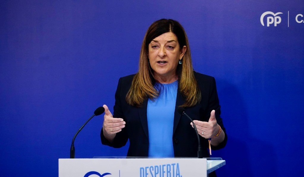 La candidata popular, María José Sáenz de Buruaga, habla sobre vivienda.
