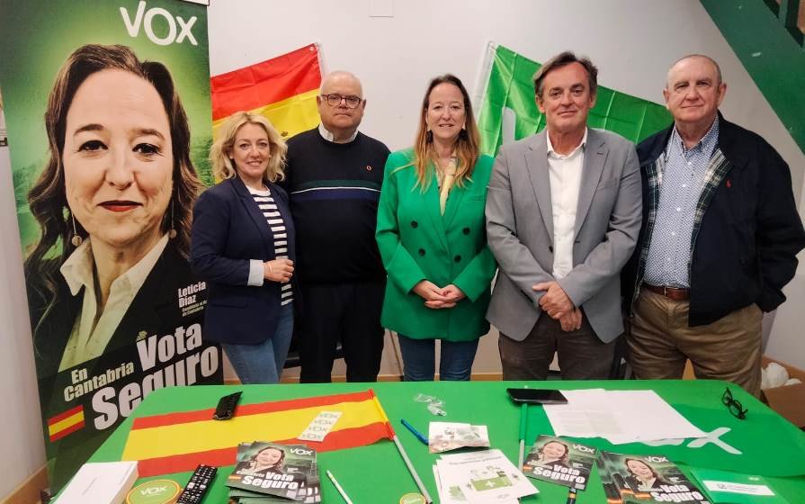 Visita de la candidata de Vox a la Presidencia, Leticia Díaz, a Castro Urdiales.