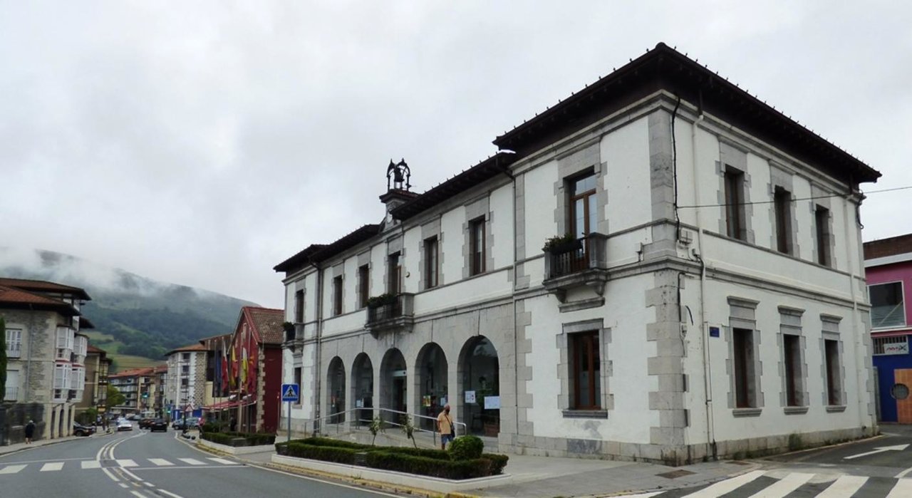 Ayuntamiento de Ramales de la Victoria. R.A.