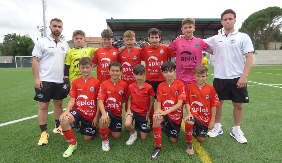 Equipo del Laredo alevín. R.A.