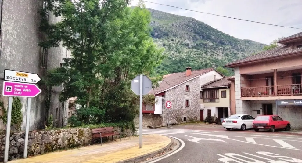 Dirección a la ermita de San Juan Socueva, en Arredondo. R.A.