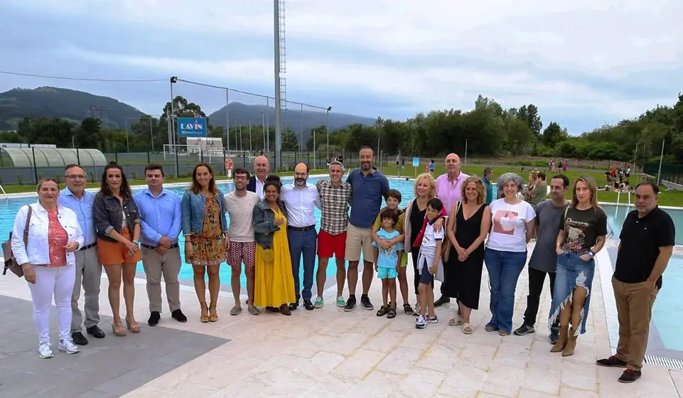 Nuevas piscinas y campos de arena deportivos en Torrelavega.