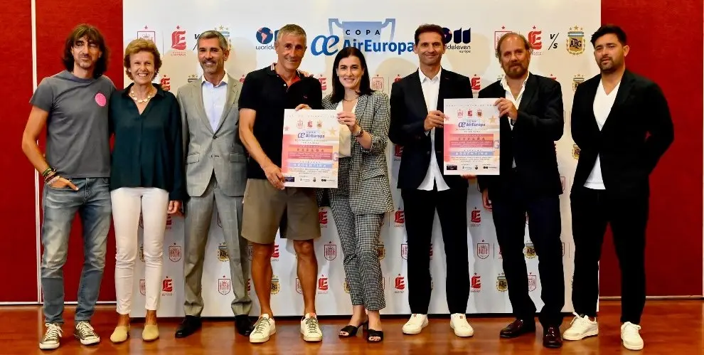 Presentación del partido de veteranos entre España y Argentina.