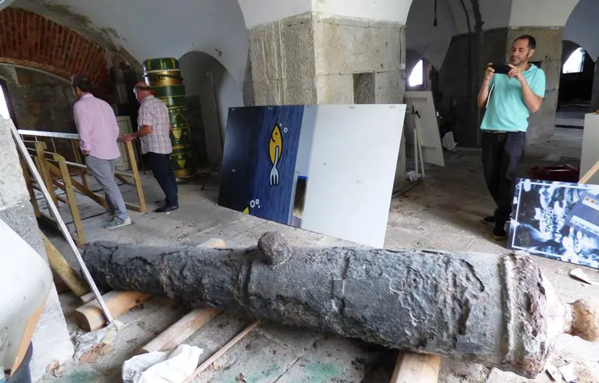 Material acumulado en el fuerte de San Martín. R.A.