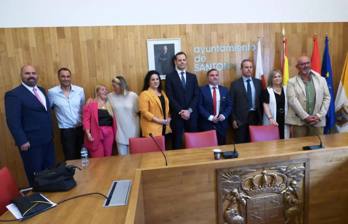 Equipo de gobierno de Santoñeses y PP. R.A.