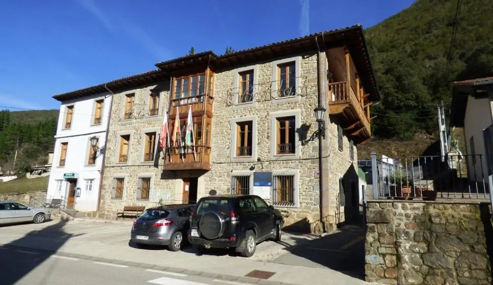 Ayuntamiento de Cabezón de Liébana. R.A.