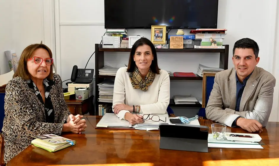 Encuentro entre el PP y el PSOE de Santander.