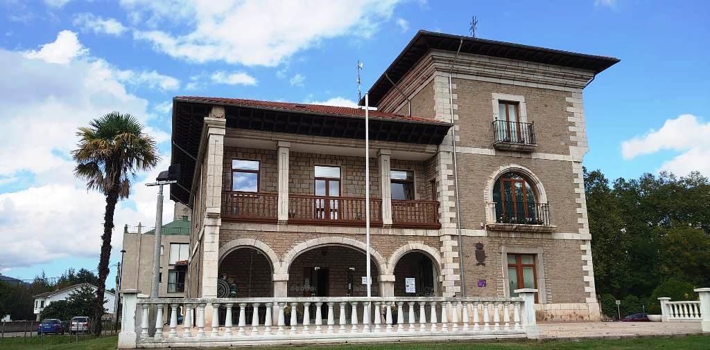Ayuntamiento de Los Corrales Buelna. R.A.
