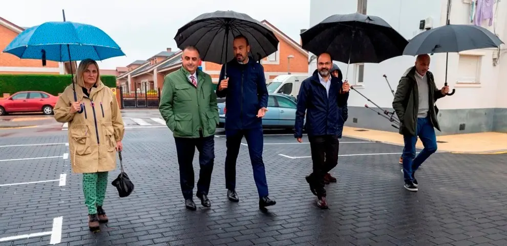 Visita del consejero de Fomento, Roberto Media, a Torrelavega.