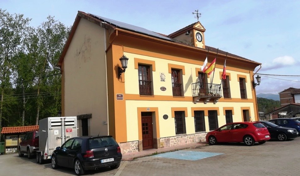 Ayuntamiento de Arenas de Iguña. R.A.