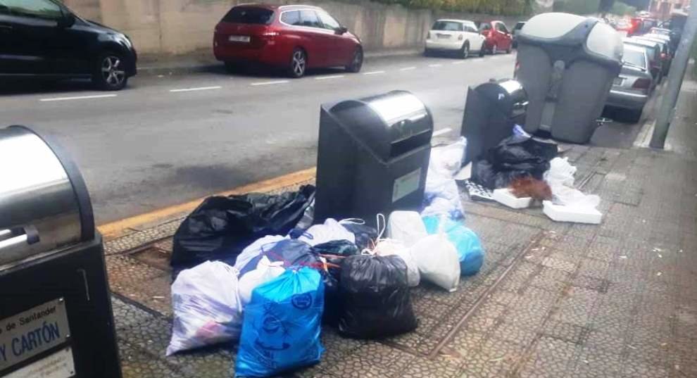 Basura en las calles de Santander.