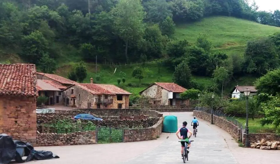 Localidad de Carmona en Cabuérniga.