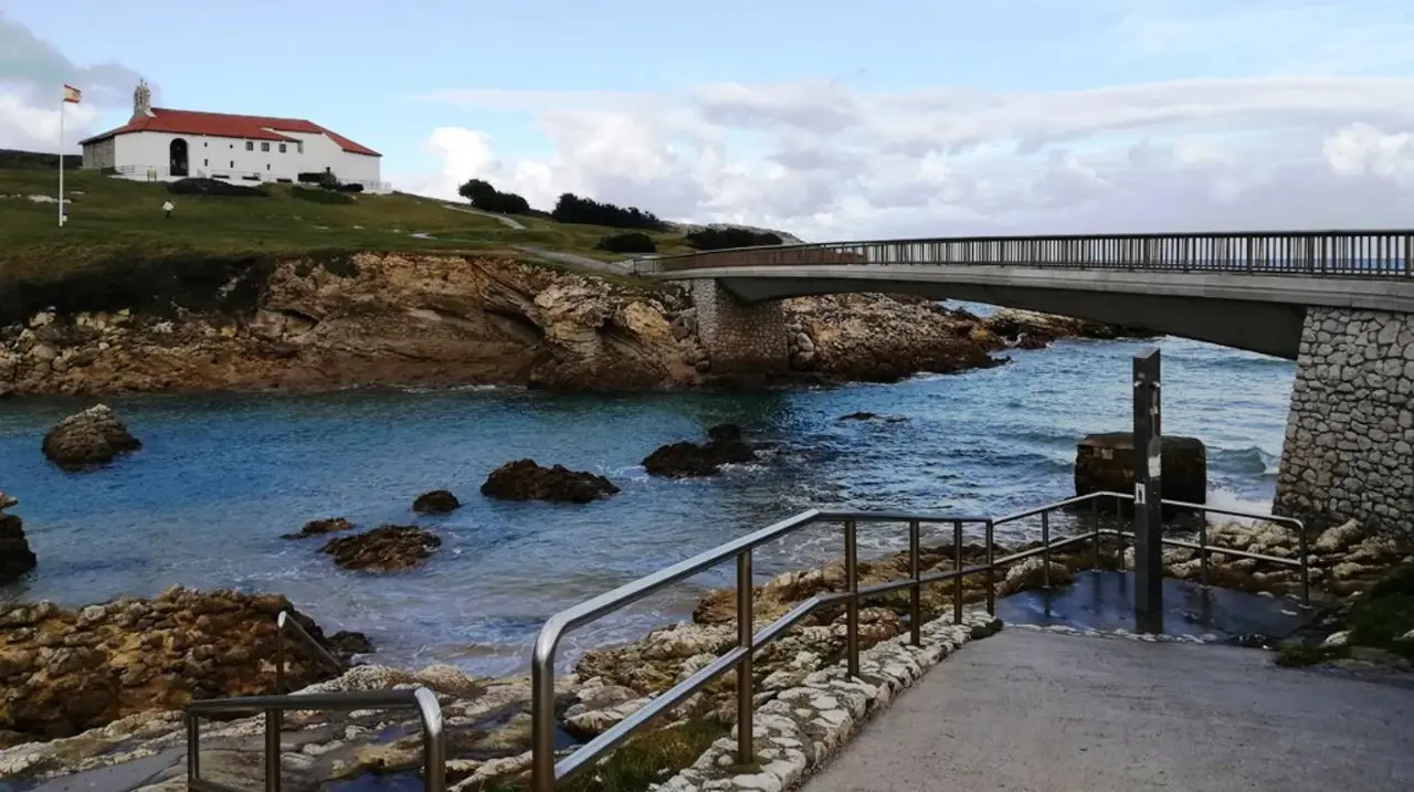 Playa de La Virgen del Mar en Santander. R.A.