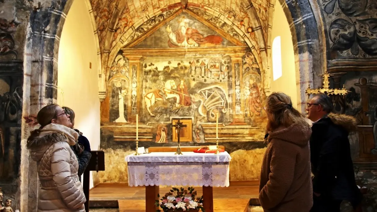 Visita a las pinturas murales en Liébana.