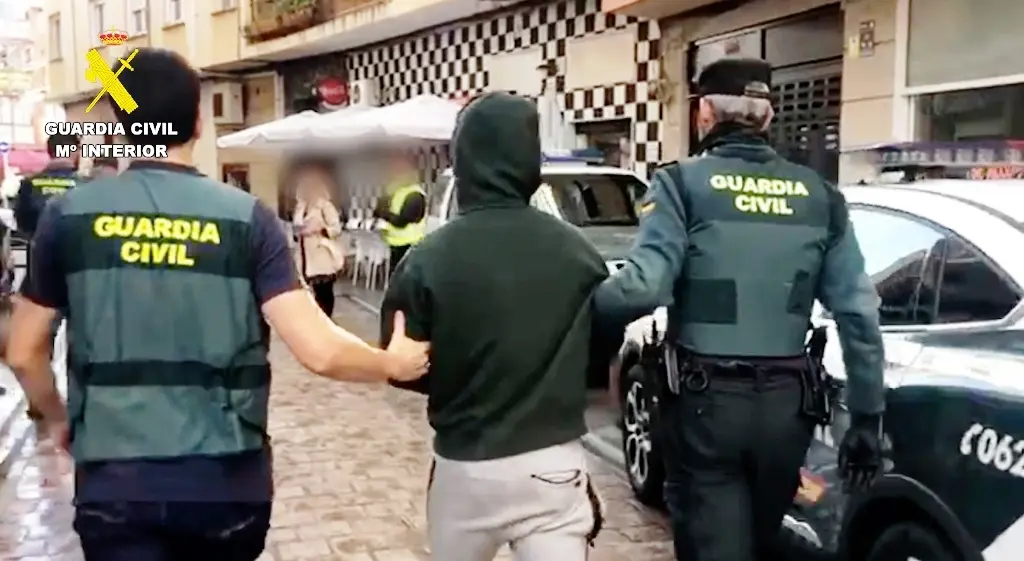 Uno de los detenidos en Santoña.