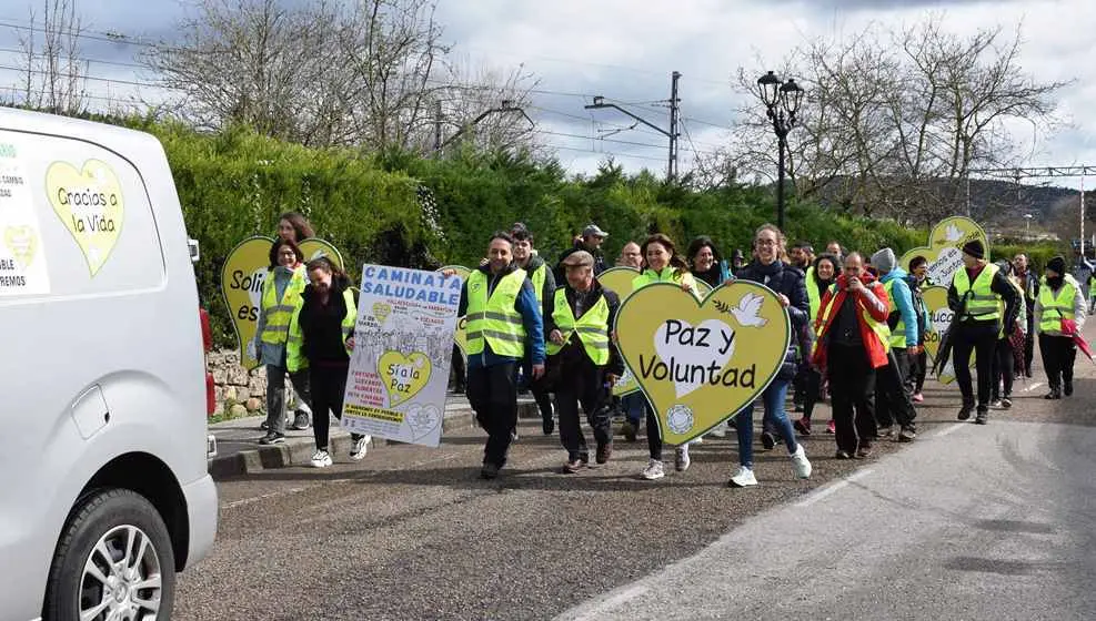 Los participantes se dirigen a Villaescusa.