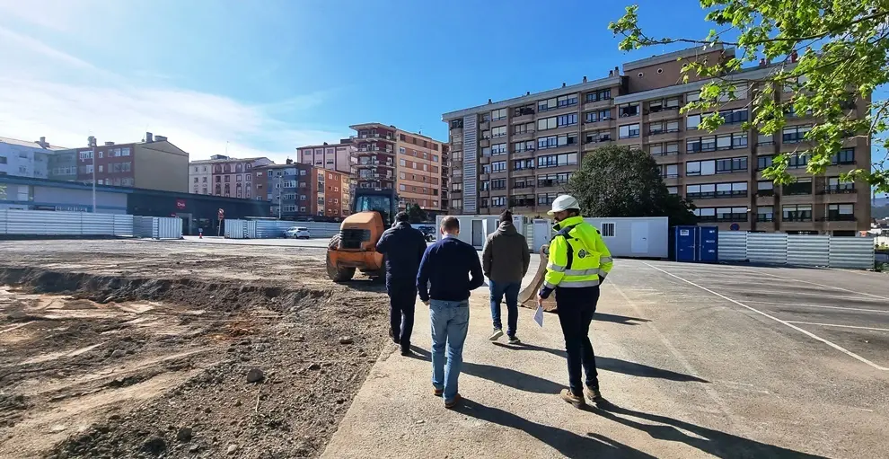 El Ayuntamiento busca alternativas para el estacionamiento.