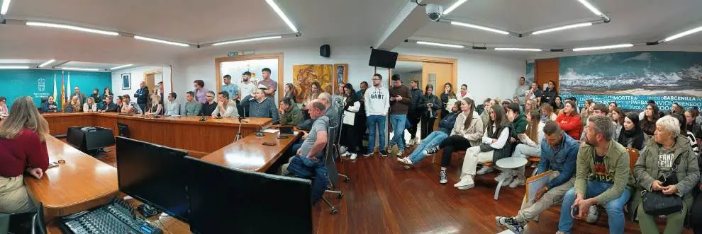 Reunión con los peñistas en el Ayuntamiento de Piélagos.