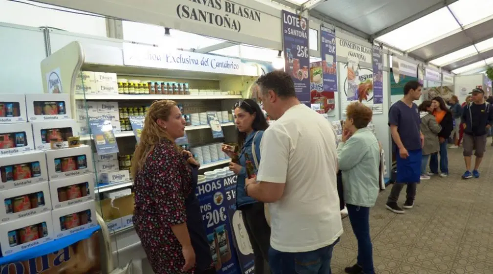 La Conservera Blasan en la Feria de la Anchoa en Santoña. R.A.