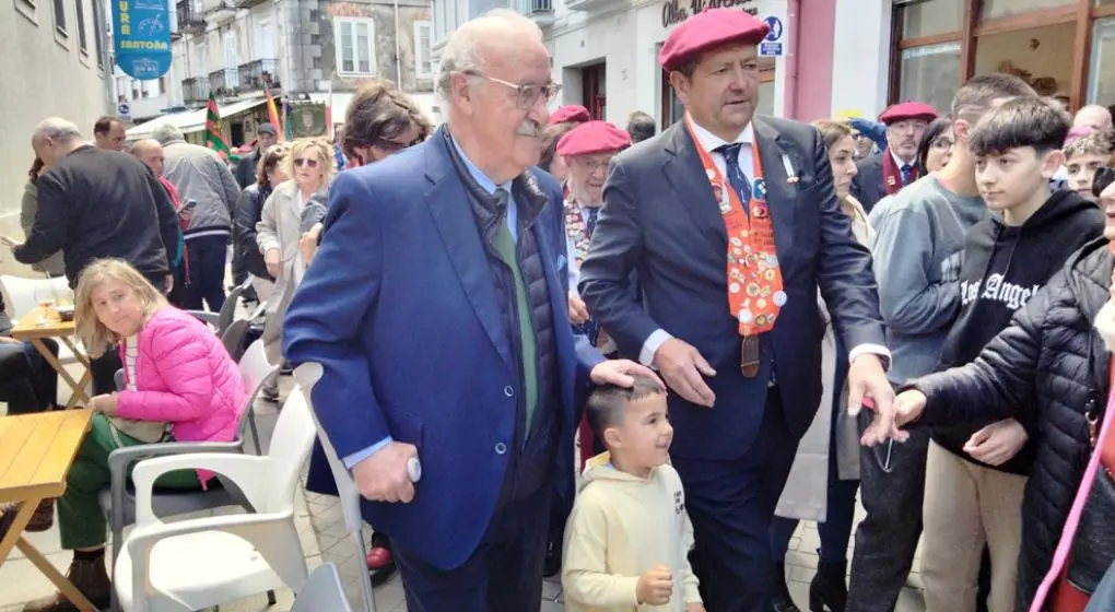 Los más jóvenes también se acercaron a Del Bosque. R.A.