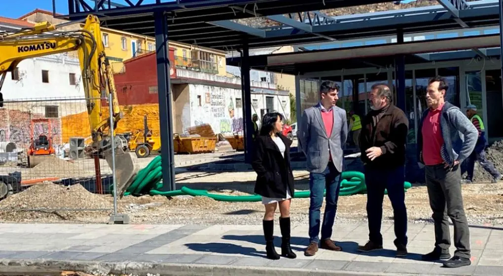 Visita a las obras de la gasolinera.