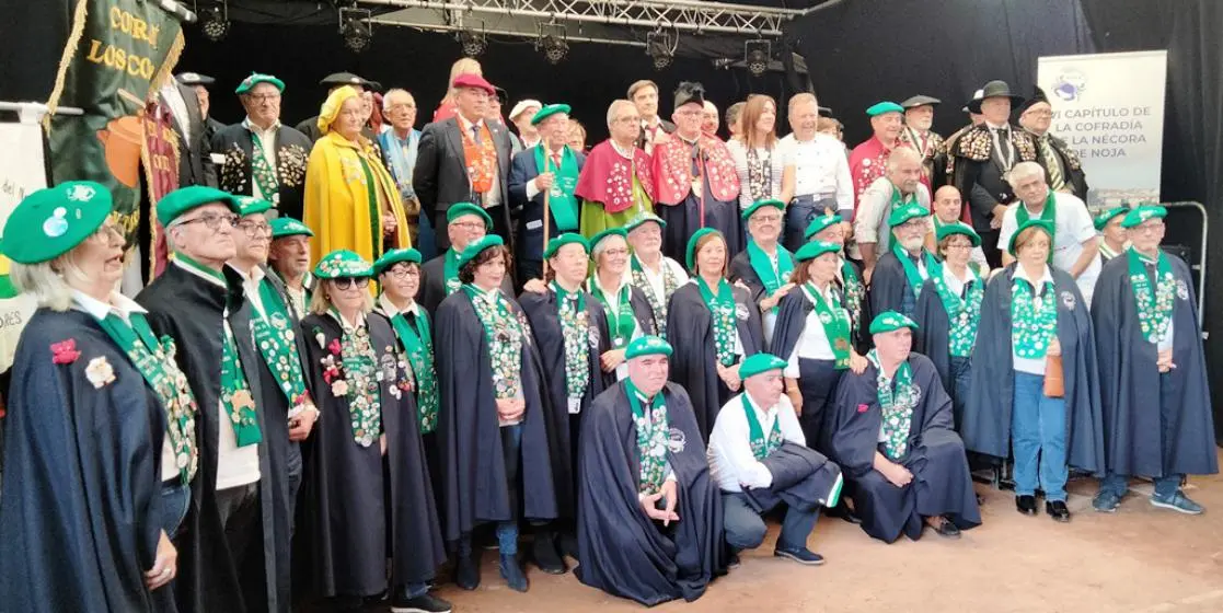 Fotografía de grupo del acto. R.A.