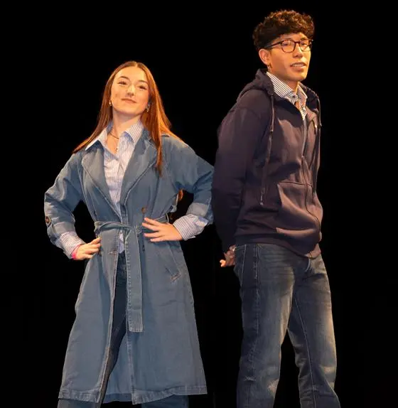 Los jóvenes estuvieron presentes en el desfile. Eduardo Quintana