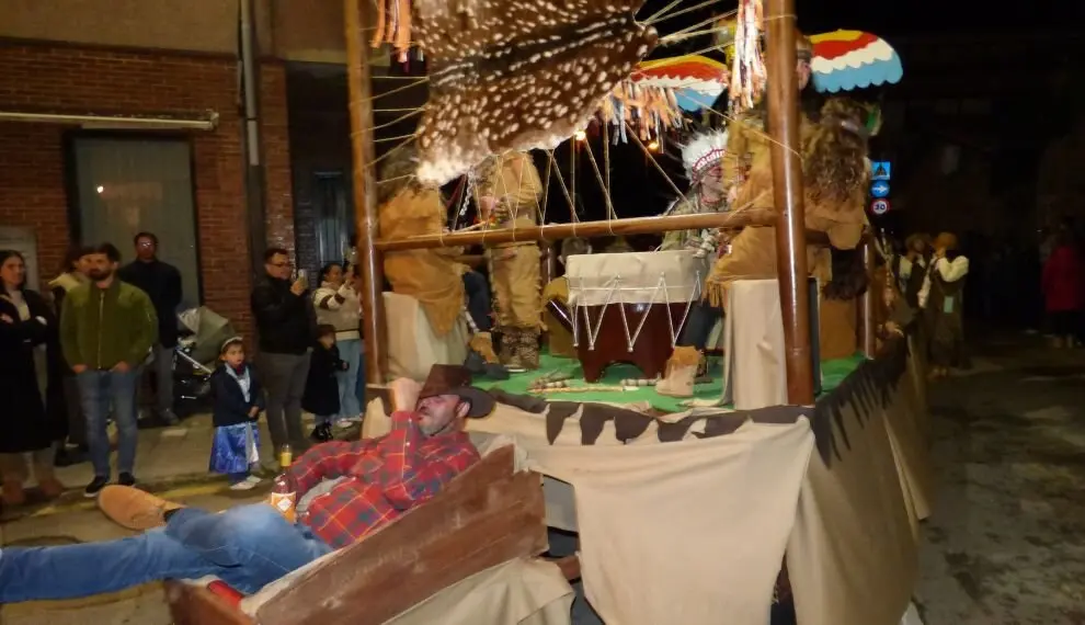 El lejano oeste estuvo presente en el desfile. R.A.