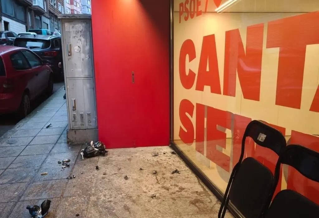 Sede del PSOE en Santander.