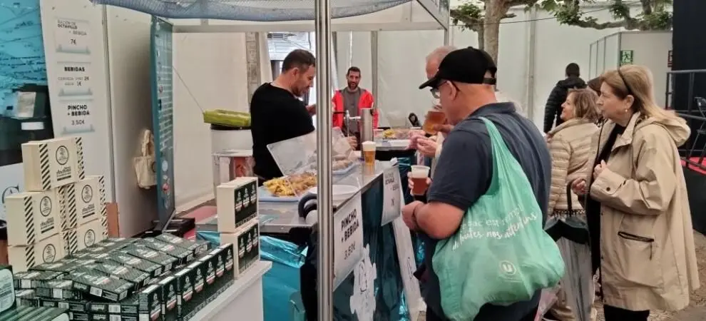 Expositor de Conservas Ana María. R.A.