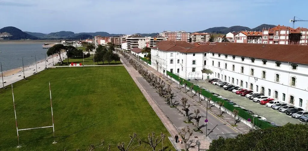 Residencia Militar Virgen del Puerto, en Santoña. R.A.