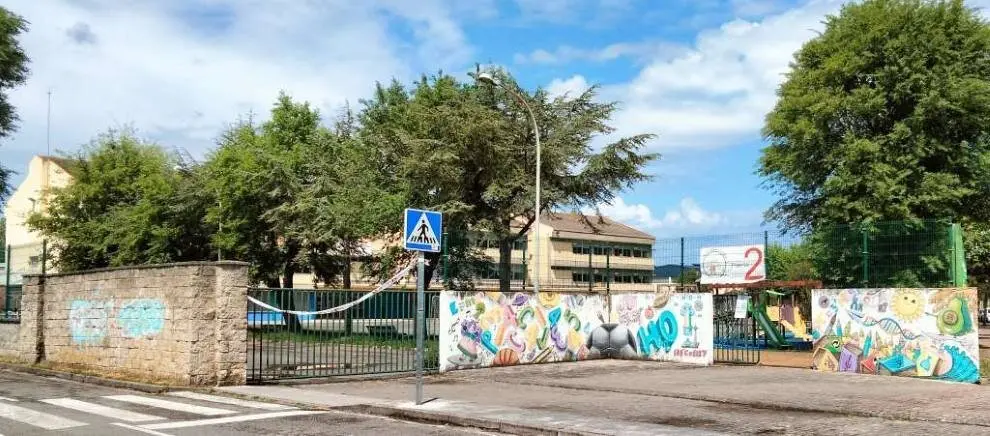 Colegio Ricardo Macías Picavea en Santoña. R.A.