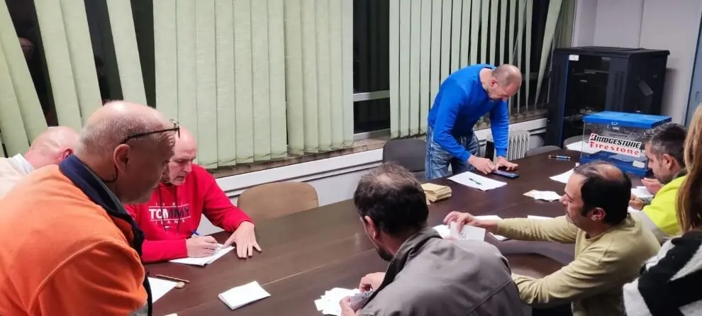 Un momento de la votación de la plantilla.