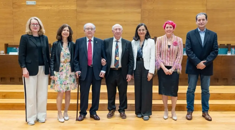 Acto de entrega de las distinciones de Unate.