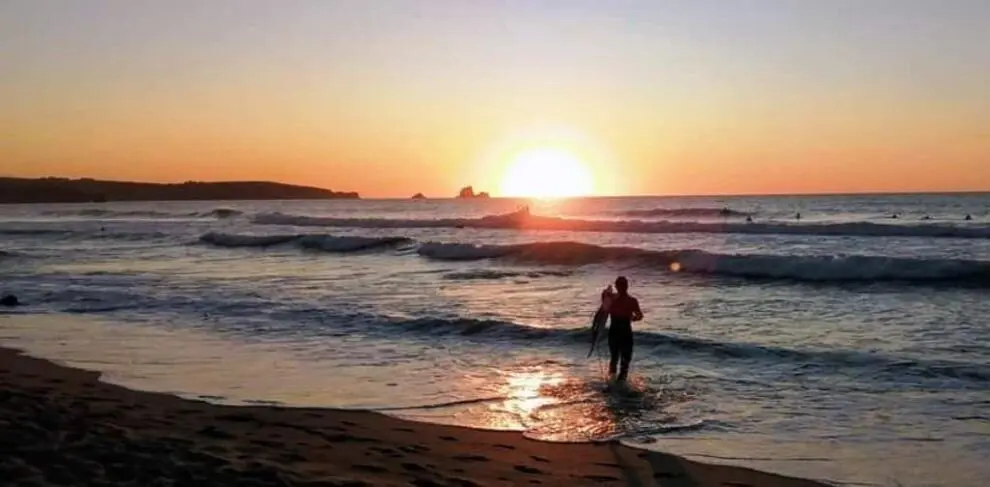 Playa de Valdearenas en Liencres, en Piélagos.