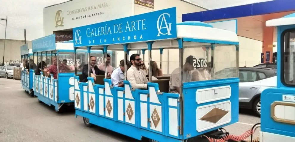 Viajeros en el tren. R.A.