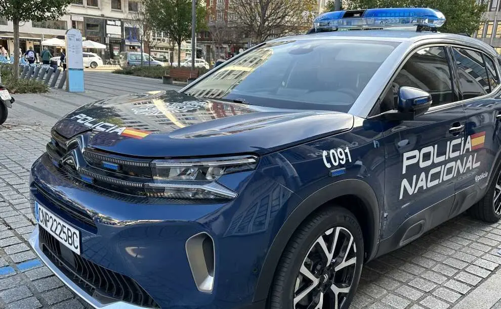 Vehículo de la Policía Nacional.