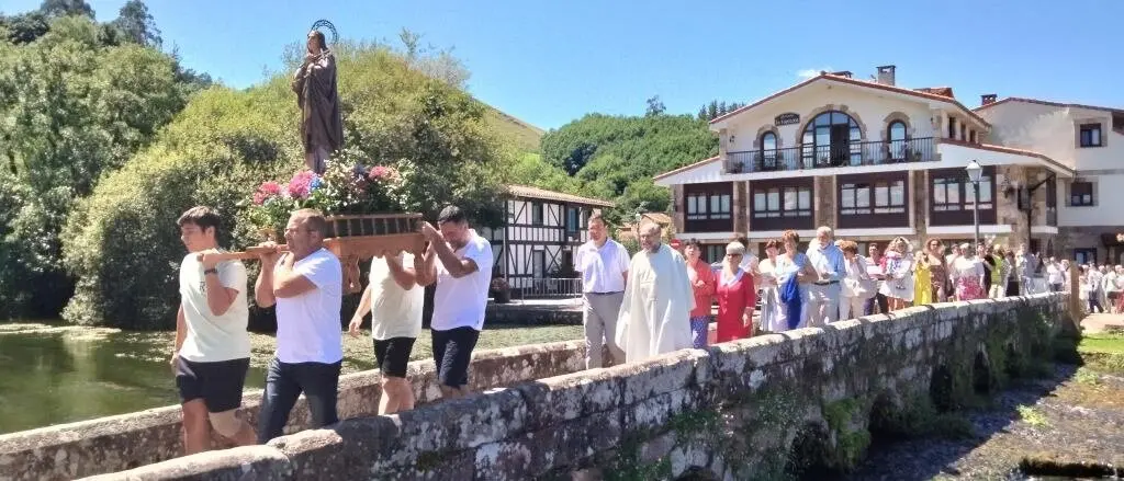 Procesión de la virgen de Santa María Magdalena. R.A.